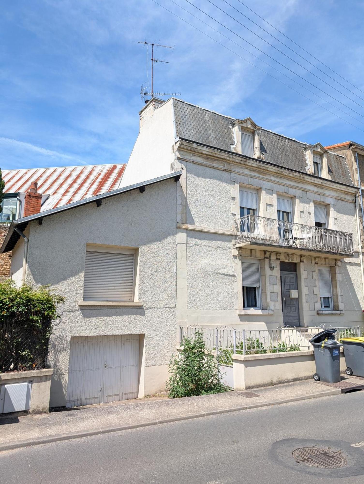 Grands Maillochon Acces Gare De Et Centre A Pieds Poitiers